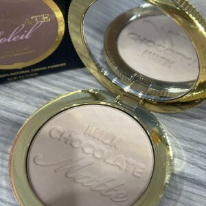Bronzer too faced
