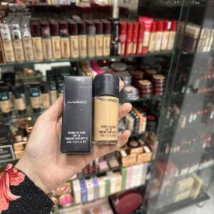 Mac Fond de teint Spf