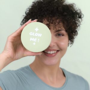 GLOW ME GREEN